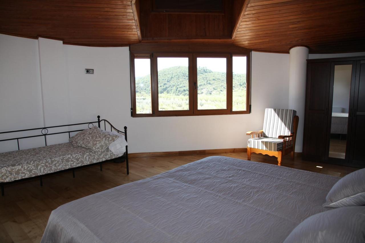 Casa Genes Chera Esterno foto