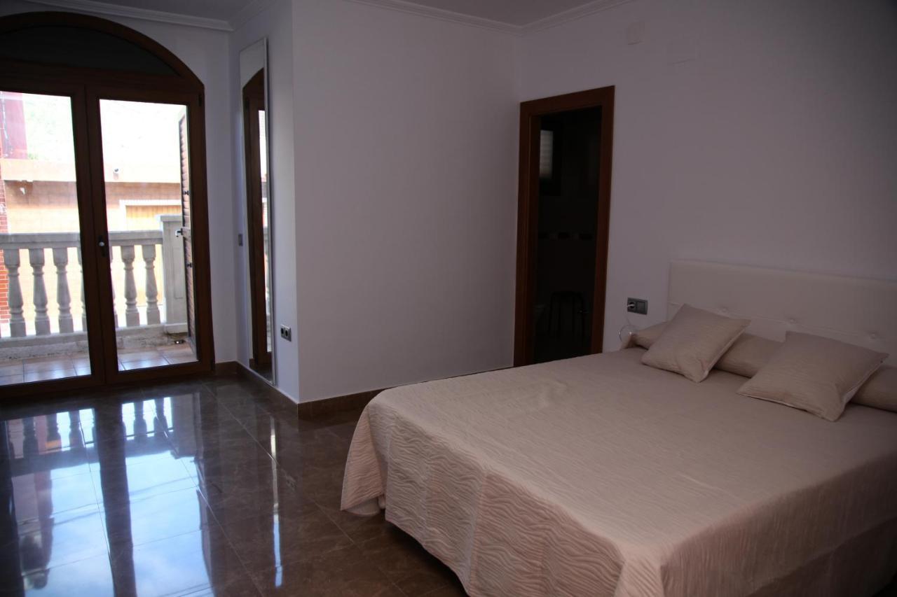 Casa Genes Chera Esterno foto